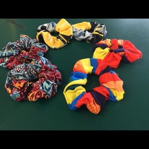 💛Scrunchies// hair ties